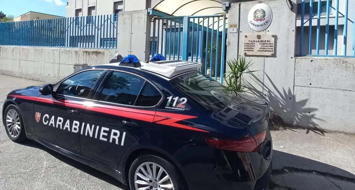 Cocaina e soldi in casa: a Portoscuso arrestato un 35enne