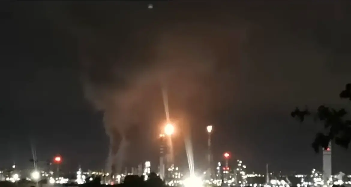 Incendio alla raffineria Saras di Sarroch: intervento tempestivo dei Vigili del Fuoco