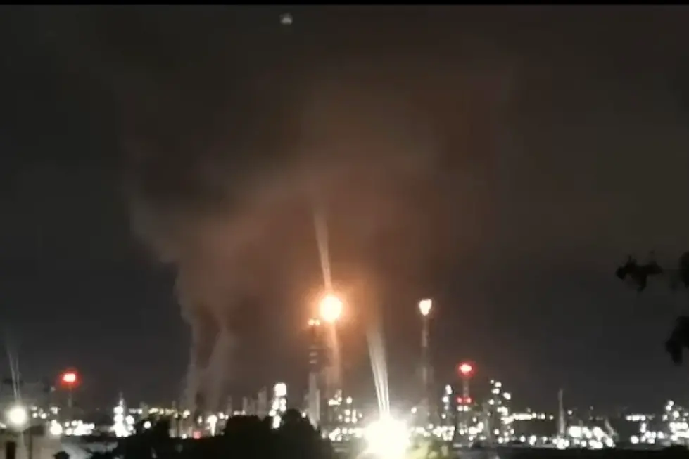 <p>Fotogramma da video Facebook Comitato Civico Ambiente Salute Sarroch</p>\\n