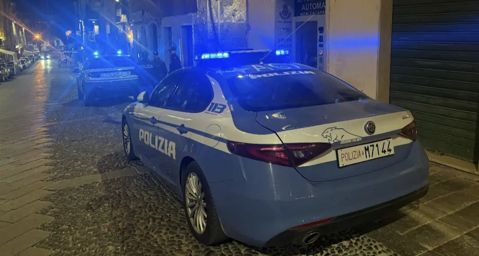 Rissa in Piazza d'Italia a Sassari: intervento tempestivo della Polizia