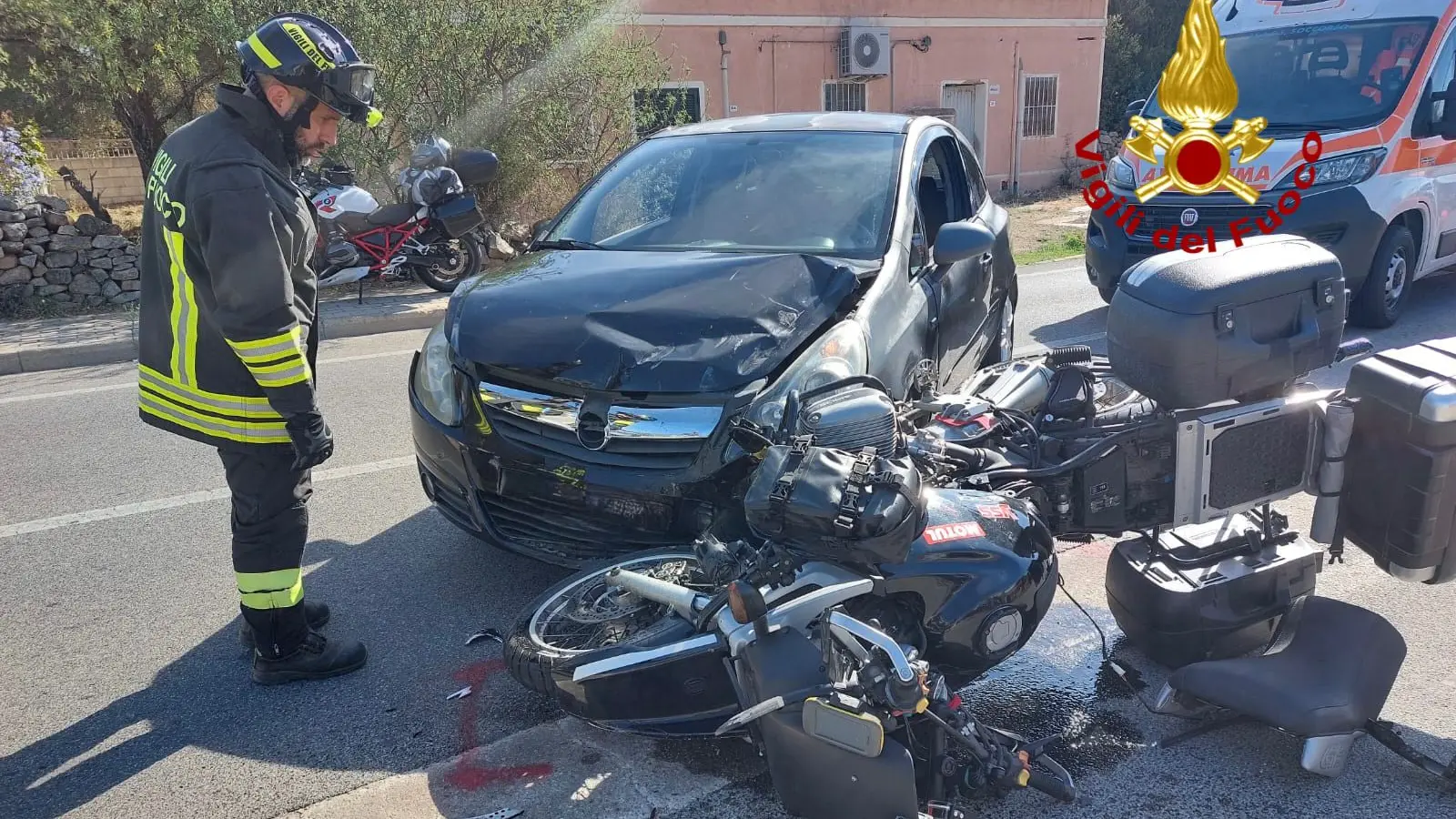 Incidente sulla Statale 125 a San Teodoro, un motociclista gravemente ferito