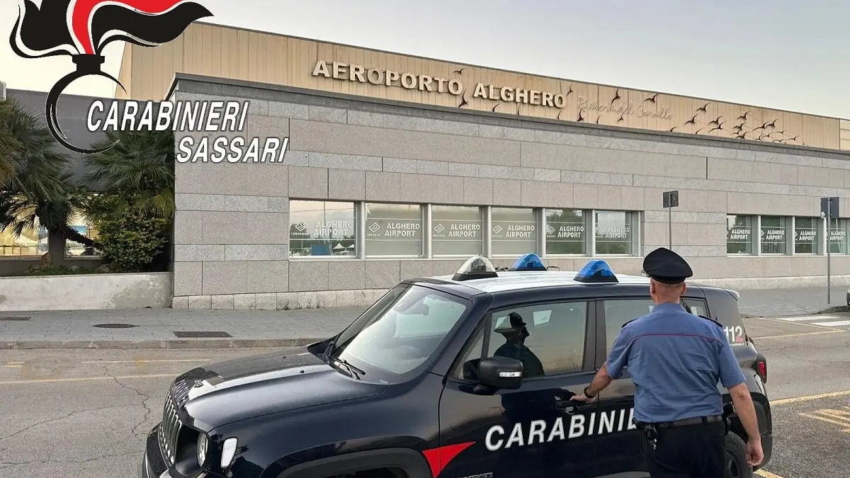 Tenta di prendere un volo per Roma ma è ai domiciliari: arrestato ad Alghero
