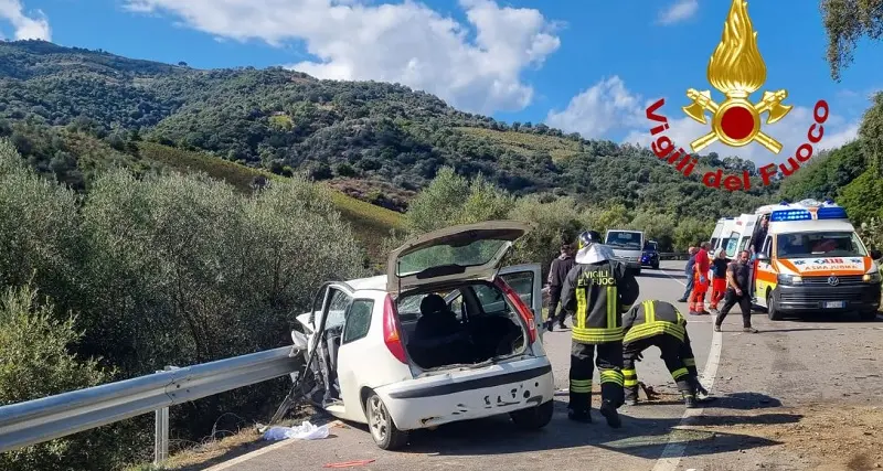 Grave incidente sulla ex 125 a Lanusei: 3 gravi, donna trasferita in elisoccorso al Brotzu