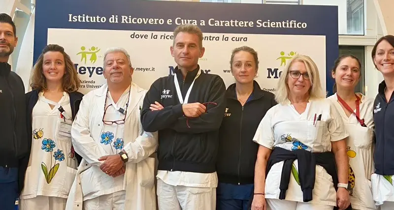 Arrivata da Gaza con un raro tumore di 2 kg: neonata salvata al Meyer di Firenze