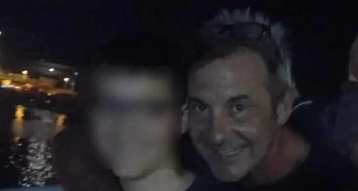 Bimbo di 10 anni morto nel rogo del camper a Olbia: chiesto rinvio a giudizio per il padre