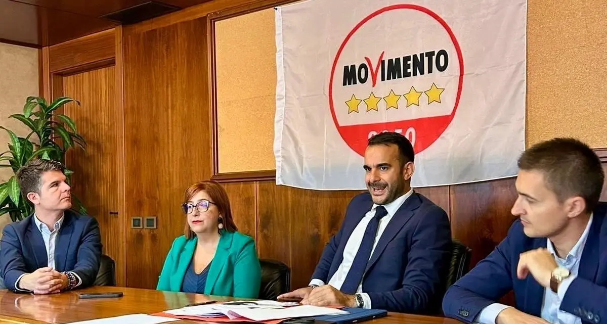 Salario minimo regionale, Solinas (M5S) presenta la proposta di legge