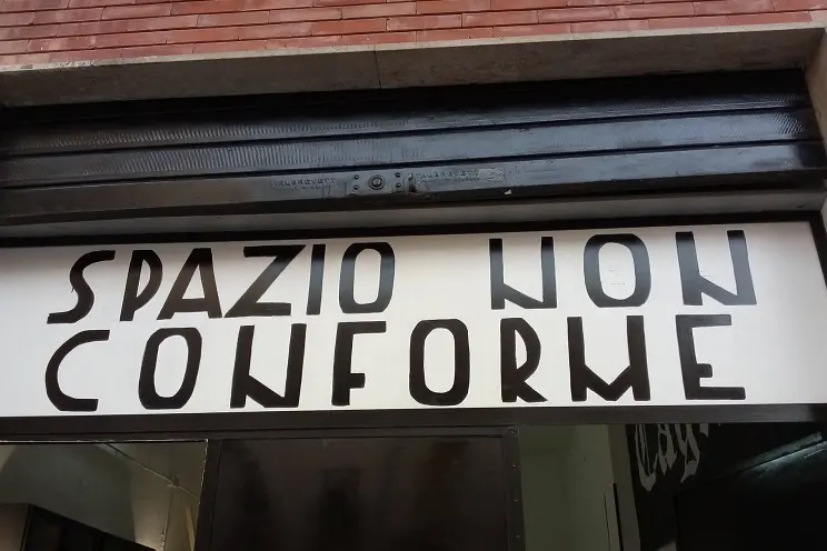 <p>La sede di via Cervi</p>\\n