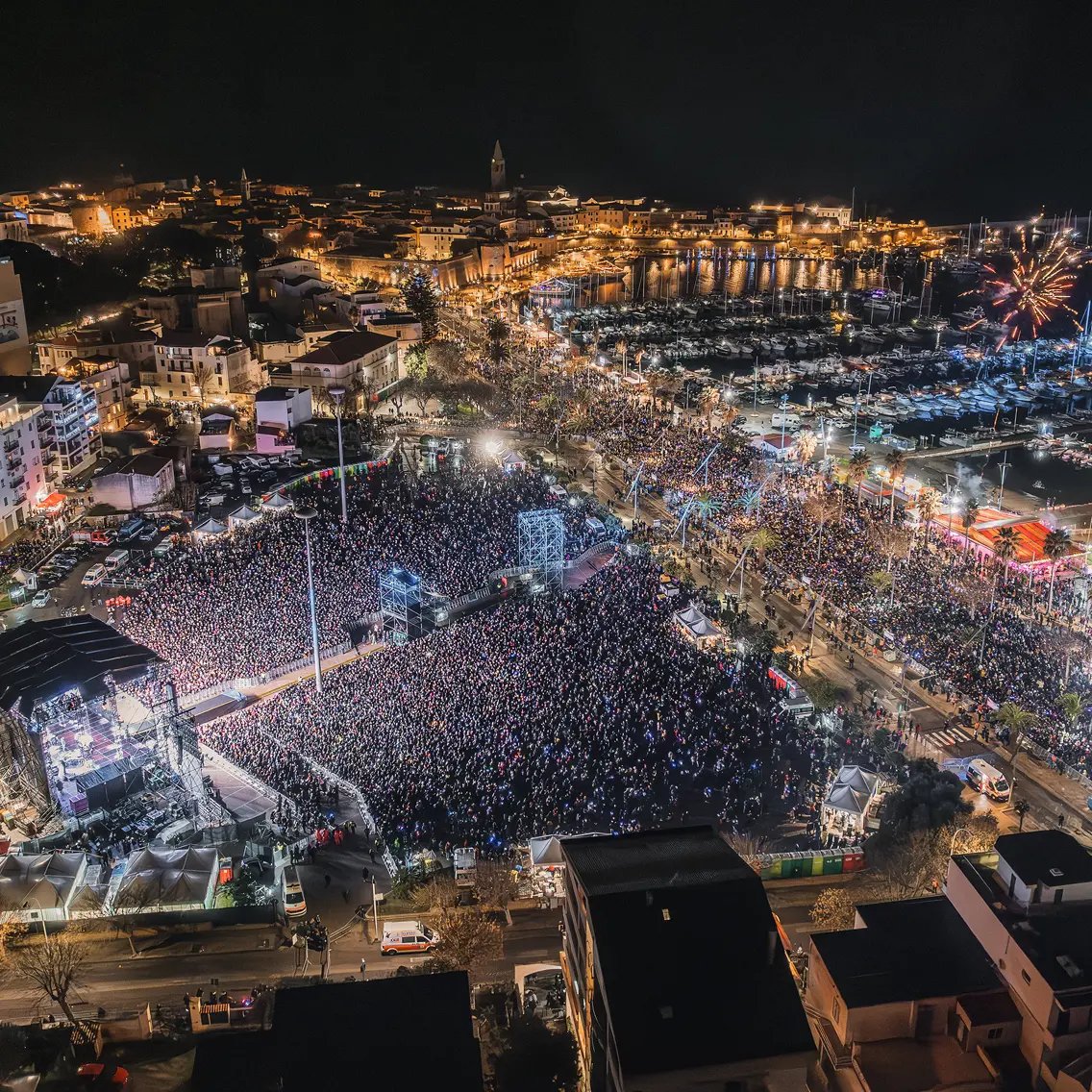 Tra certezze e rumors la Sardegna guarda già alla grande festa in piazza per Capodanno