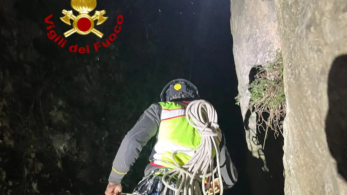 Escursionisti bloccati vicino a Seui: intervento spettacolare dei Vigili del Fuoco