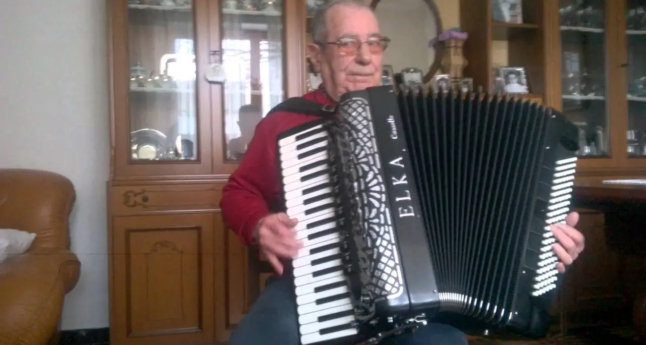 Addio a Fiorentino Piras, Maestro della fisarmonica: si è spento a 89 anni