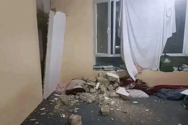 <p>Foto X @NilofarAyoubi</p>\\n