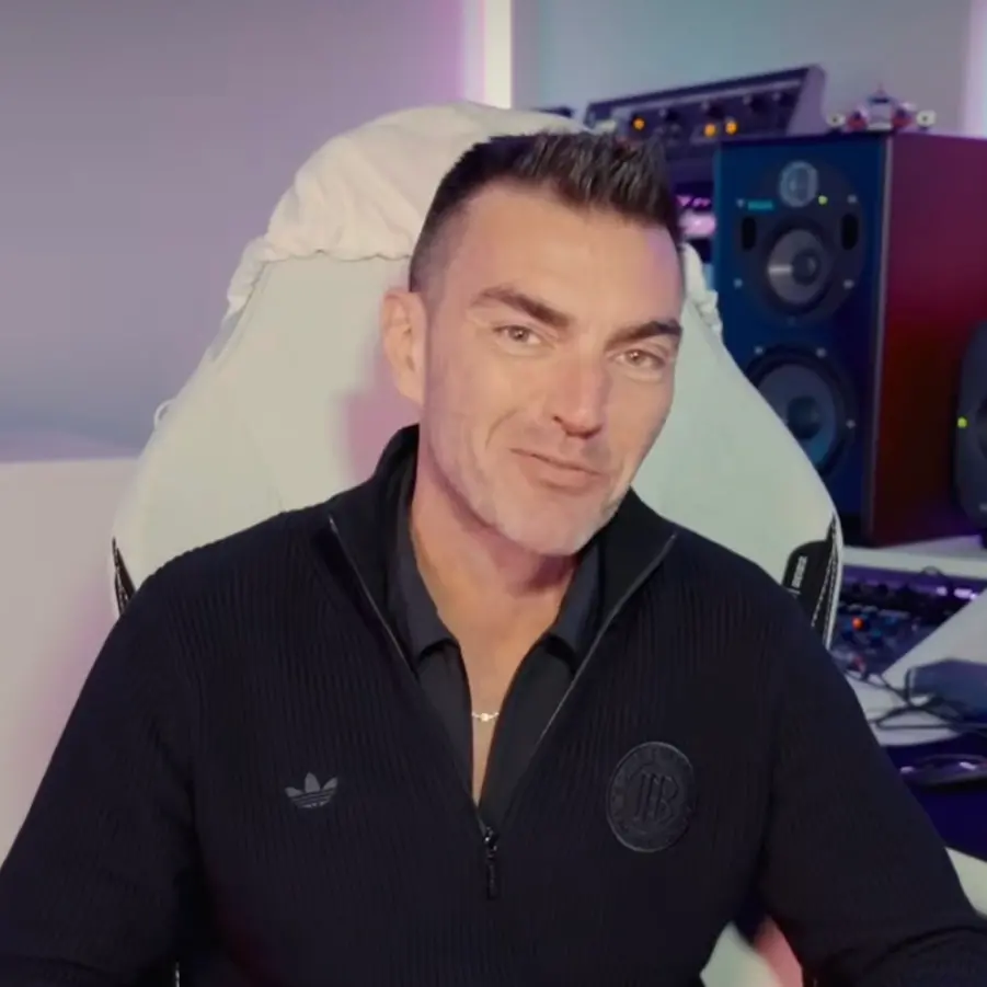 Sarà Gabry Ponte ad accendere il Capodanno 2026 ad Alghero