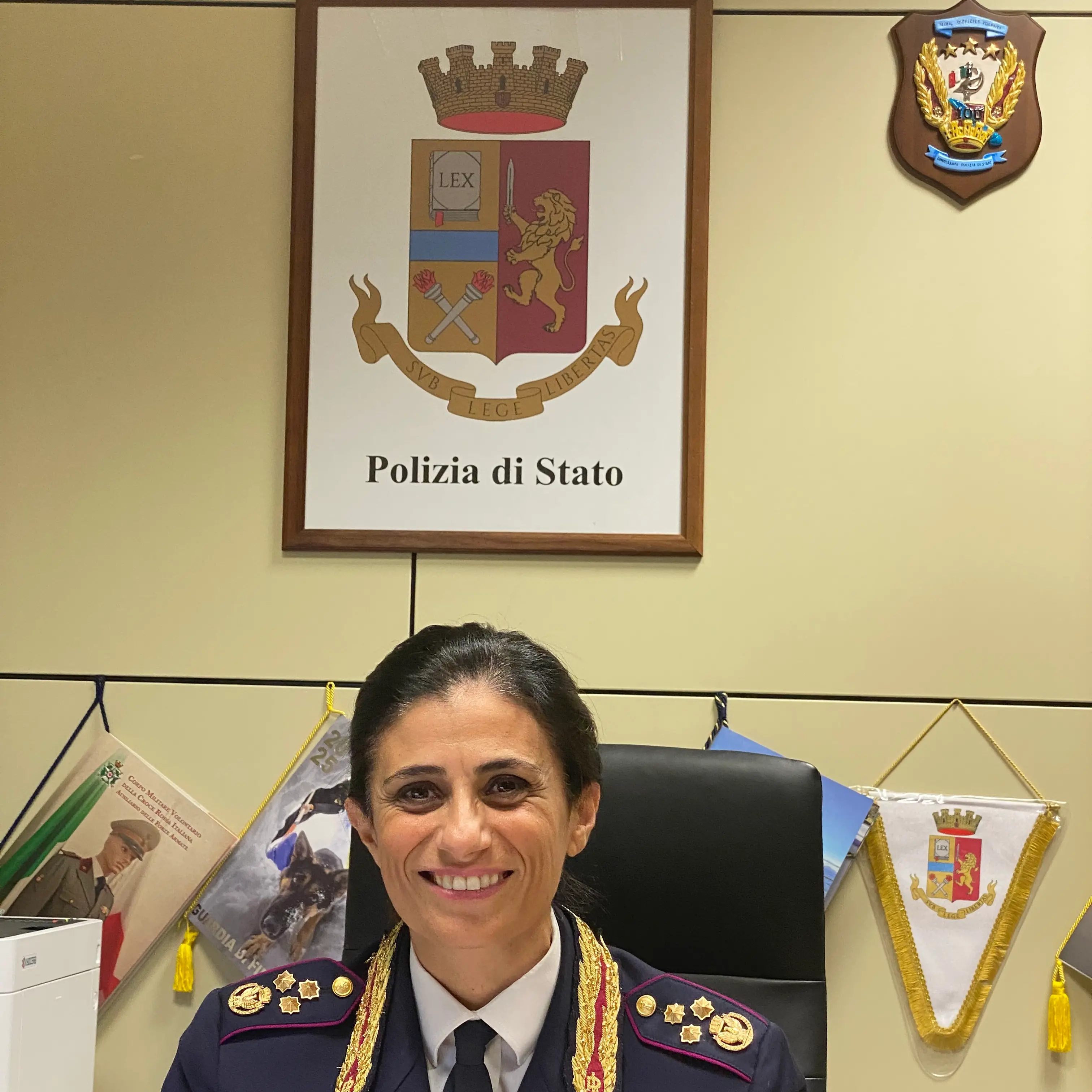 La dottoressa Rosa Manzo alla guida della Polizia di Frontiera di Cagliari