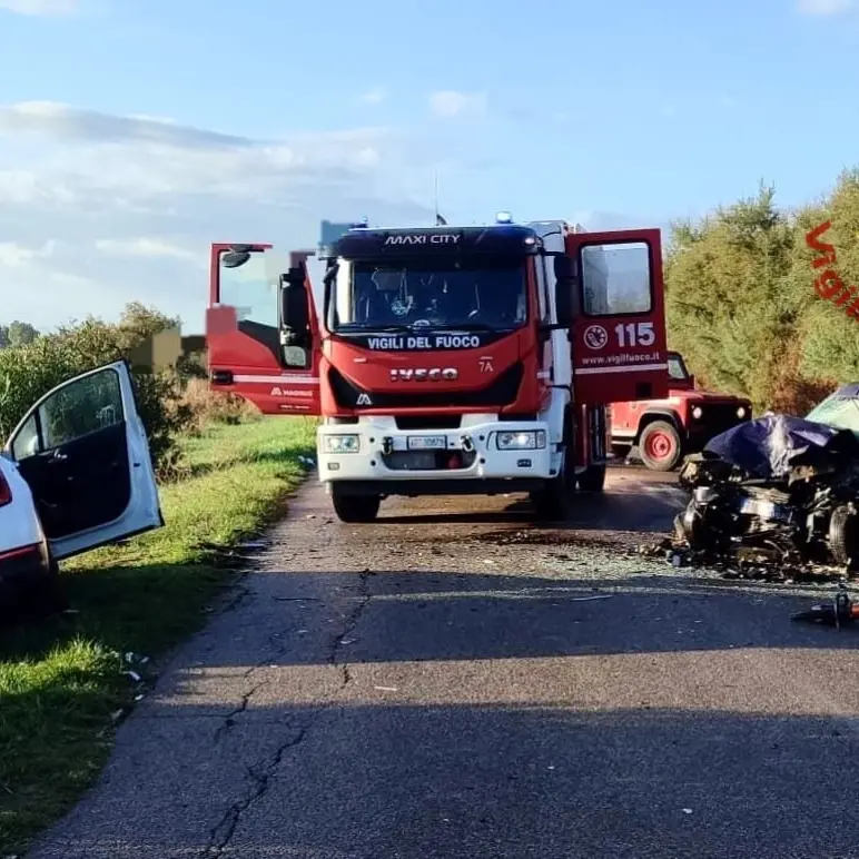 Samatzai. Scontro frontale sulla provinciale: un morto e due feriti