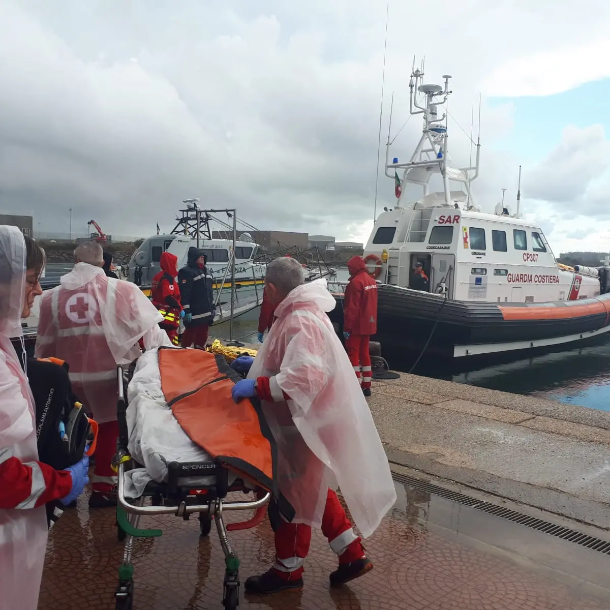Simulazione di emergenza navale: testate le capacità di risposta nel golfo di Oristano