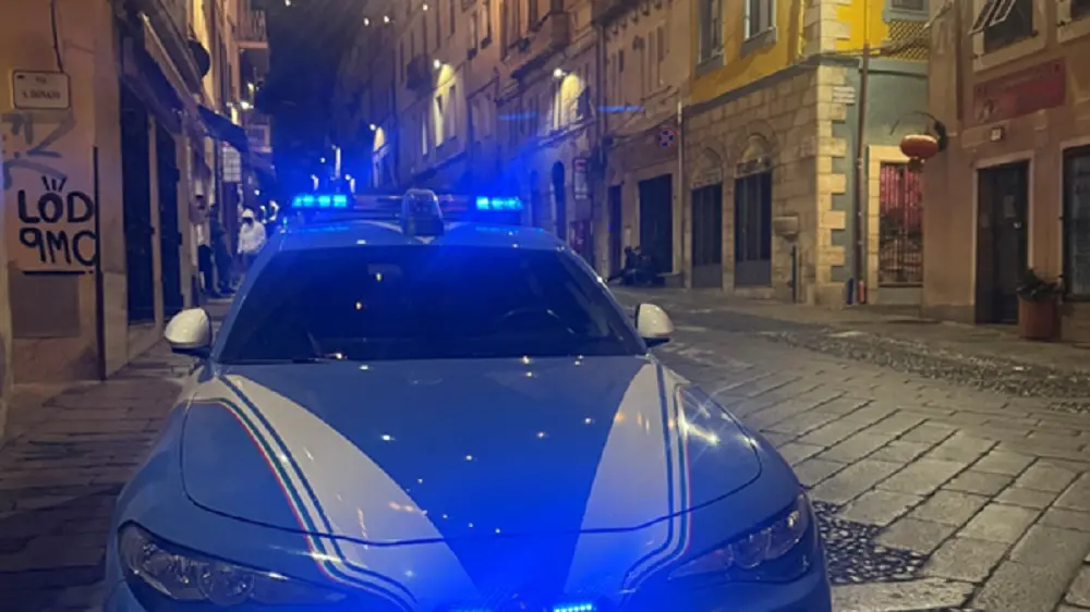 Aggredisce l’ex compagna e la sua amica, arrestato nella notte a Sassari
