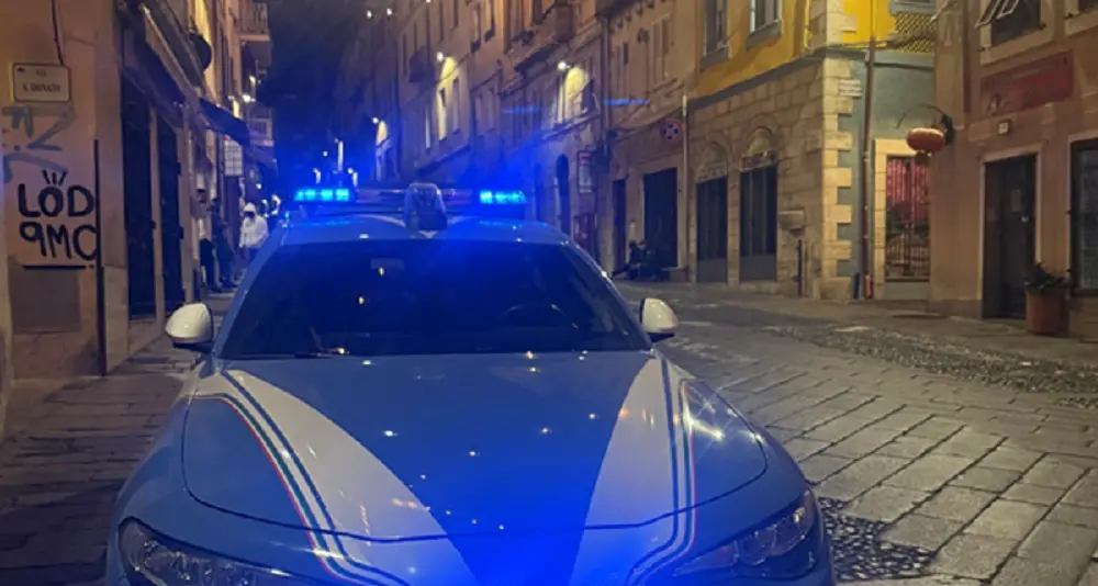 Aggredisce l’ex compagna e la sua amica, arrestato nella notte a Sassari