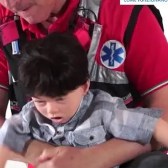 Bambino rischia di soffocare a Maracalagonis: salvato dalla prontezza delle maestre