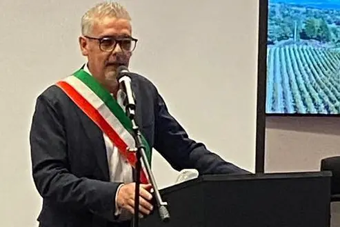 <p>Alessandro Corona</p>\\n