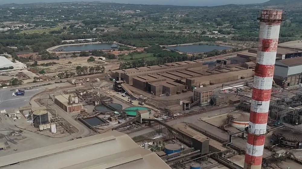 Eurallumina, tavolo ministeriale fissato al 10 dicembre: protesta operai continua