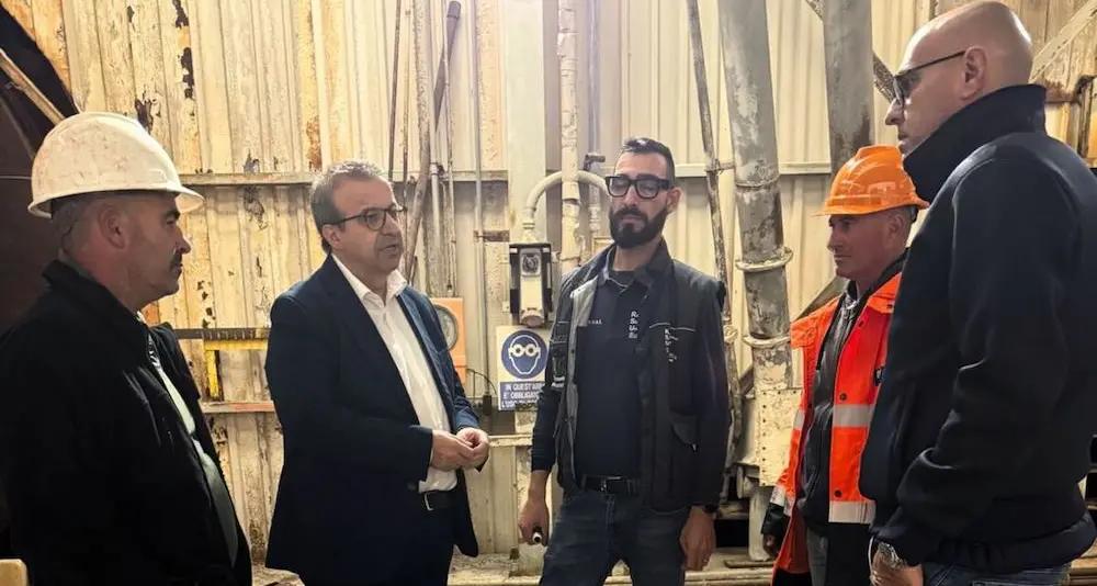 Eurallumina, Cani incontra i lavoratori a Portoscuso: “Chiediamo al Governo garanzie”