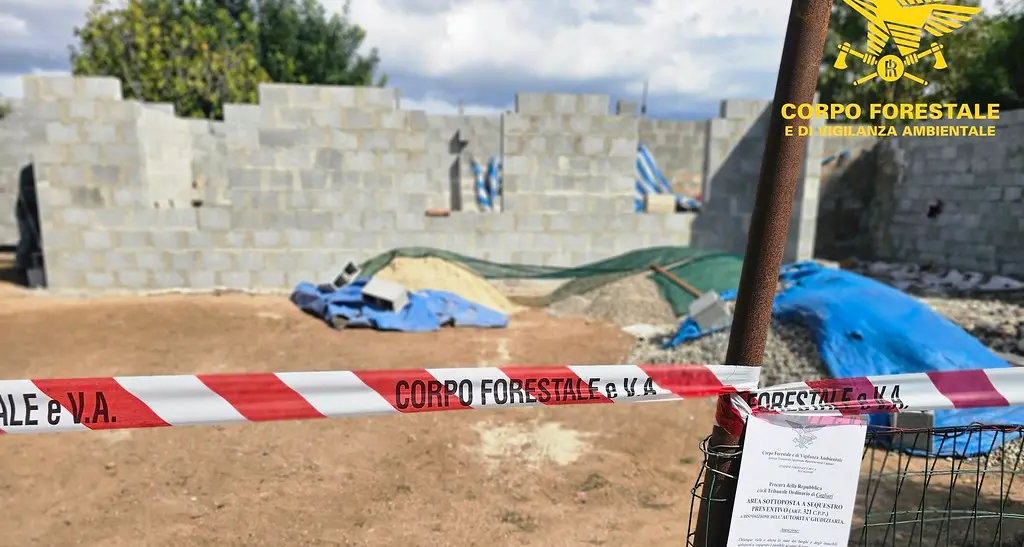 Parco Molentargius sotto la lente della Forestale: denunce per costruzioni illegali a Cagliari