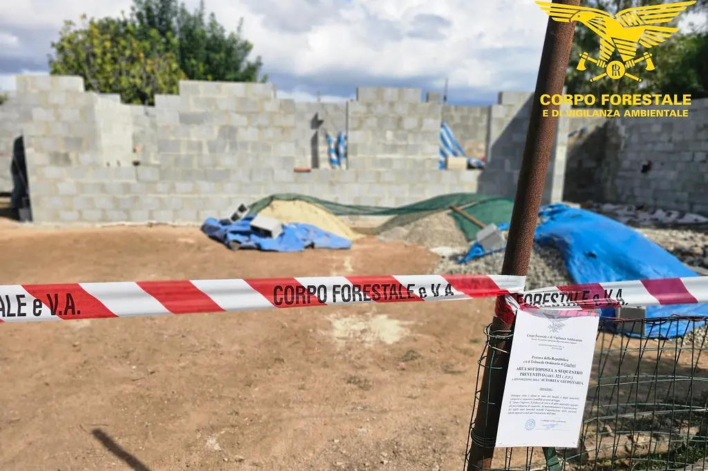 Parco Molentargius sotto la lente della Forestale: denunce per costruzioni illegali a Cagliari