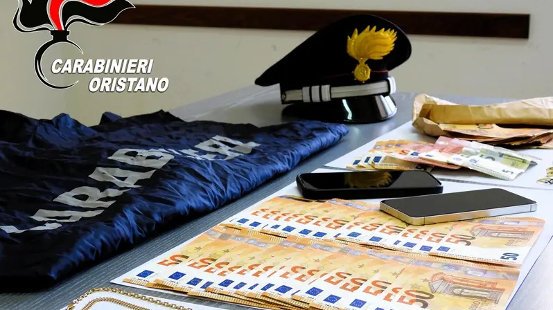 \"Sua figlia è in caserma, servono 14mila euro\": anziano di Osilo truffato, due arresti