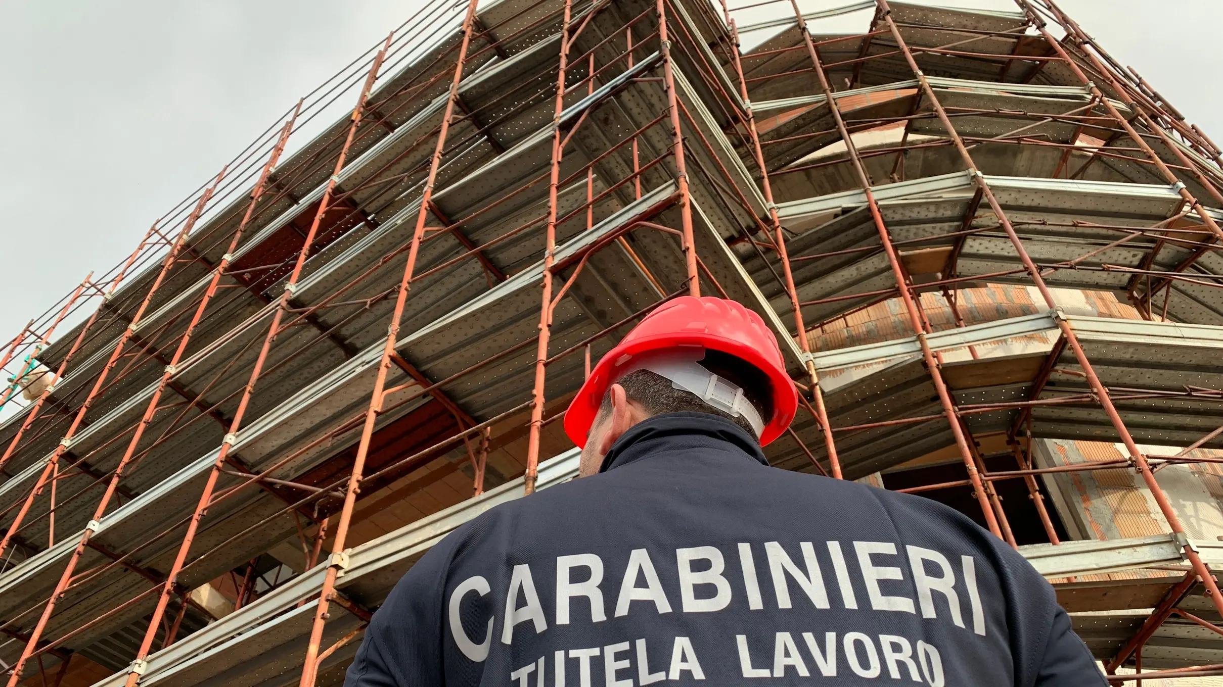 Lavoro nero e sicurezza violata: 13 aziende irregolari nel Nuorese: controlli dei Carabinieri