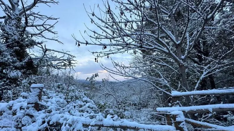 Neve record nel Nuorese: scuole chiuse e Anas in azione sulle strade principali