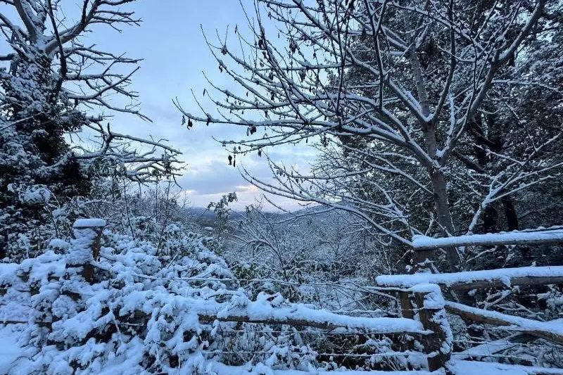 Neve record nel Nuorese: scuole chiuse e Anas in azione sulle strade principali