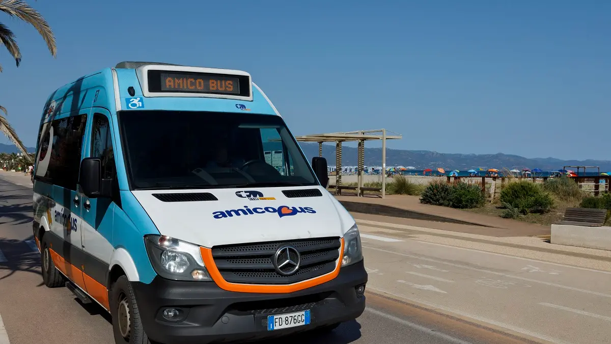 Trasporto inclusivo: Amicobus arriva nei nuovi comuni e allo scalo di Elmas