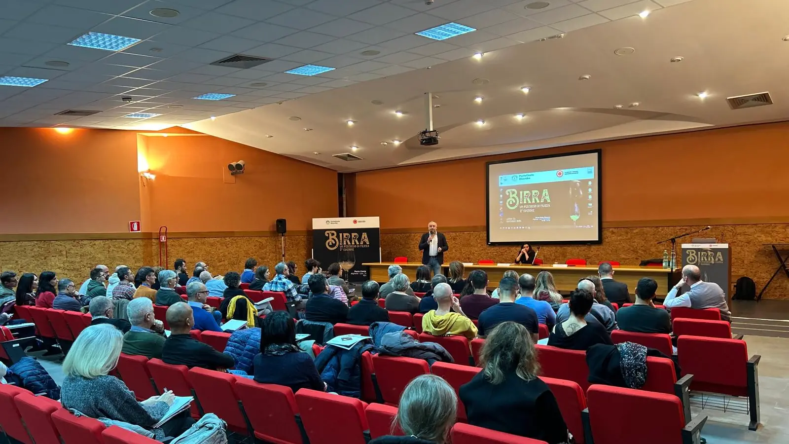 Successo per la seconda edizione di \"Birra, un percorso di filiera\" al Porto Conte Ricerche