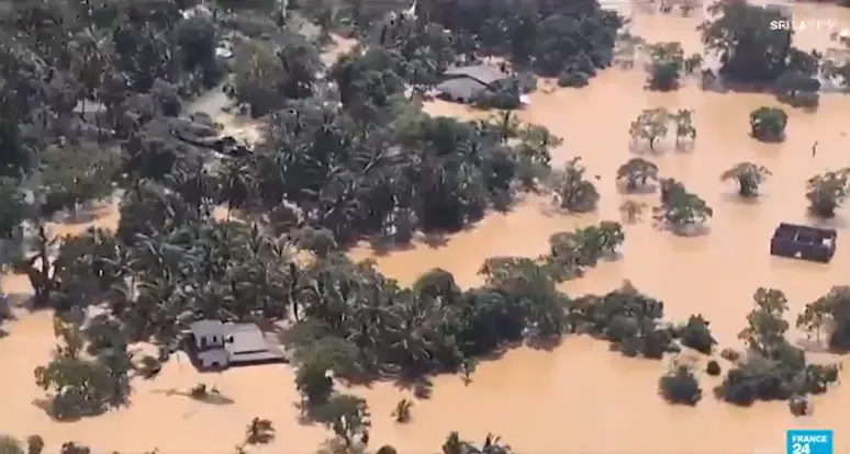 Inondazioni devastanti in Asia: oltre mille morti tra Indonesia, Sri Lanka e Thailandia