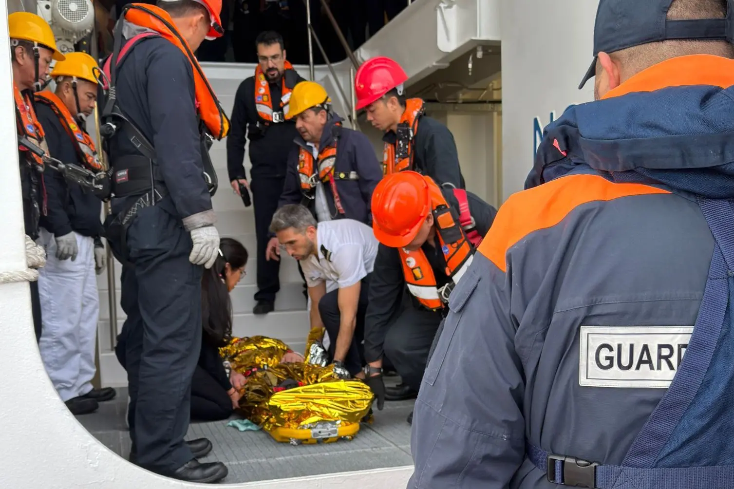 Malore per un passeggero su una nave da crociera, soccorso al largo dell’Asinara