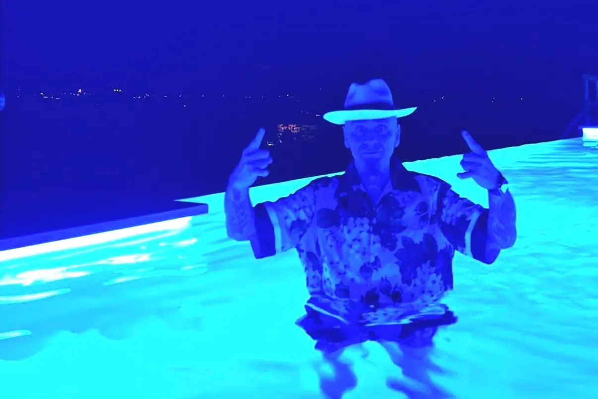 <p>Foto Instagram</p>\\n