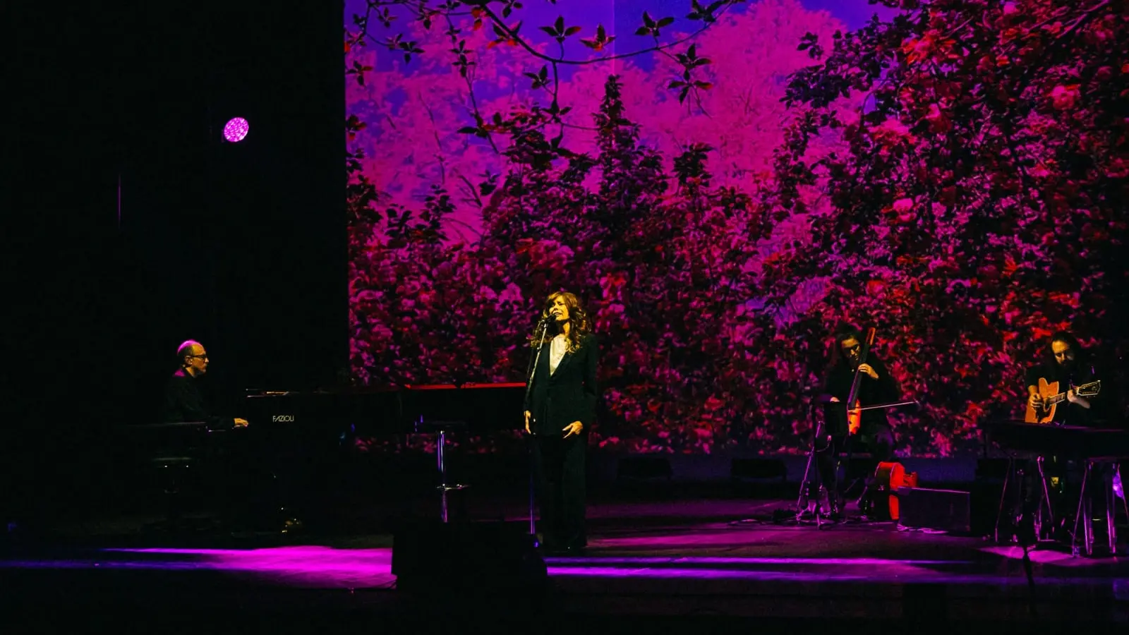 Alice al Teatro Massimo di Cagliari con \"Master Songs\"