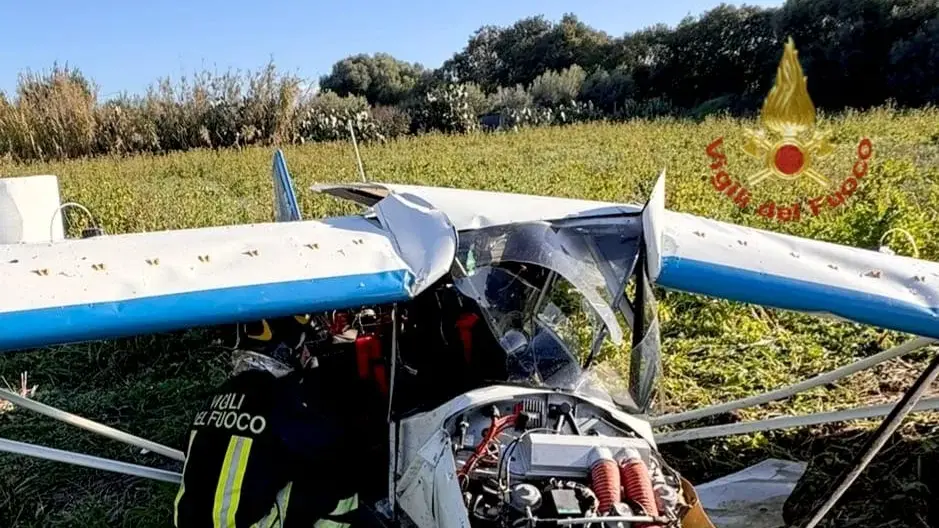 Ultraleggero precipita a San Sperate, pilota in codice rosso