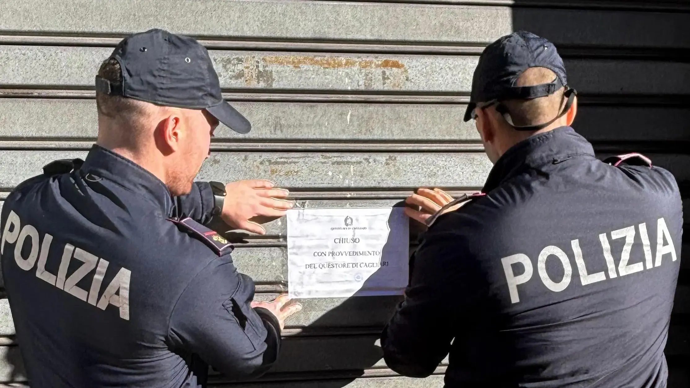 Furto di pc e attrezzature: il Questore sospende un bar di via Roma a Cagliari