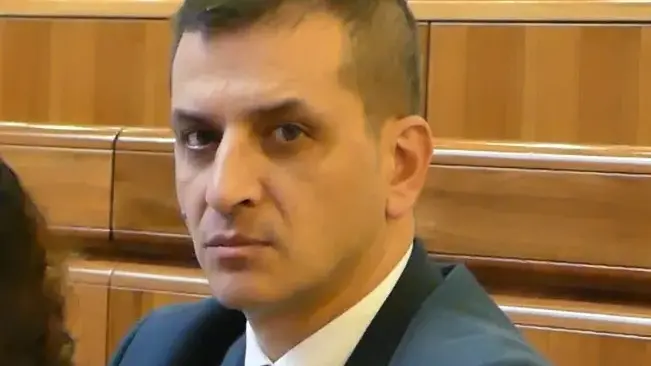 Via Roma a Cagliari, Meloni (FDI): \"Ambulanti abusivi e degrado urbano intollerabile\"