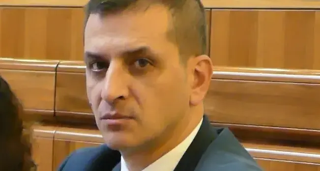 Via Roma a Cagliari, Meloni (FDI): \"Ambulanti abusivi e degrado urbano intollerabile\"