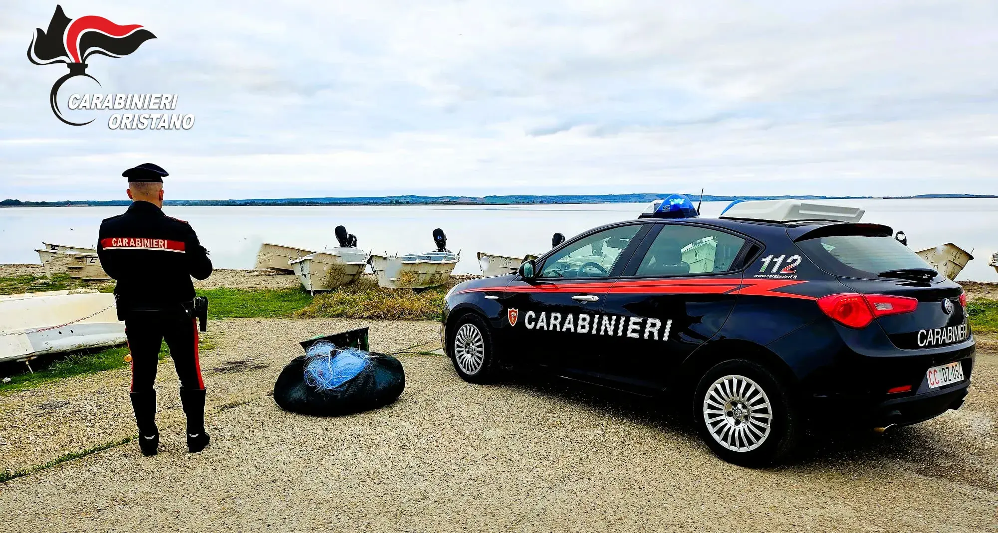 Pesca abusiva negli stagni di Cabras: due uomini sorpresi, sequestrata l’imbarcazione