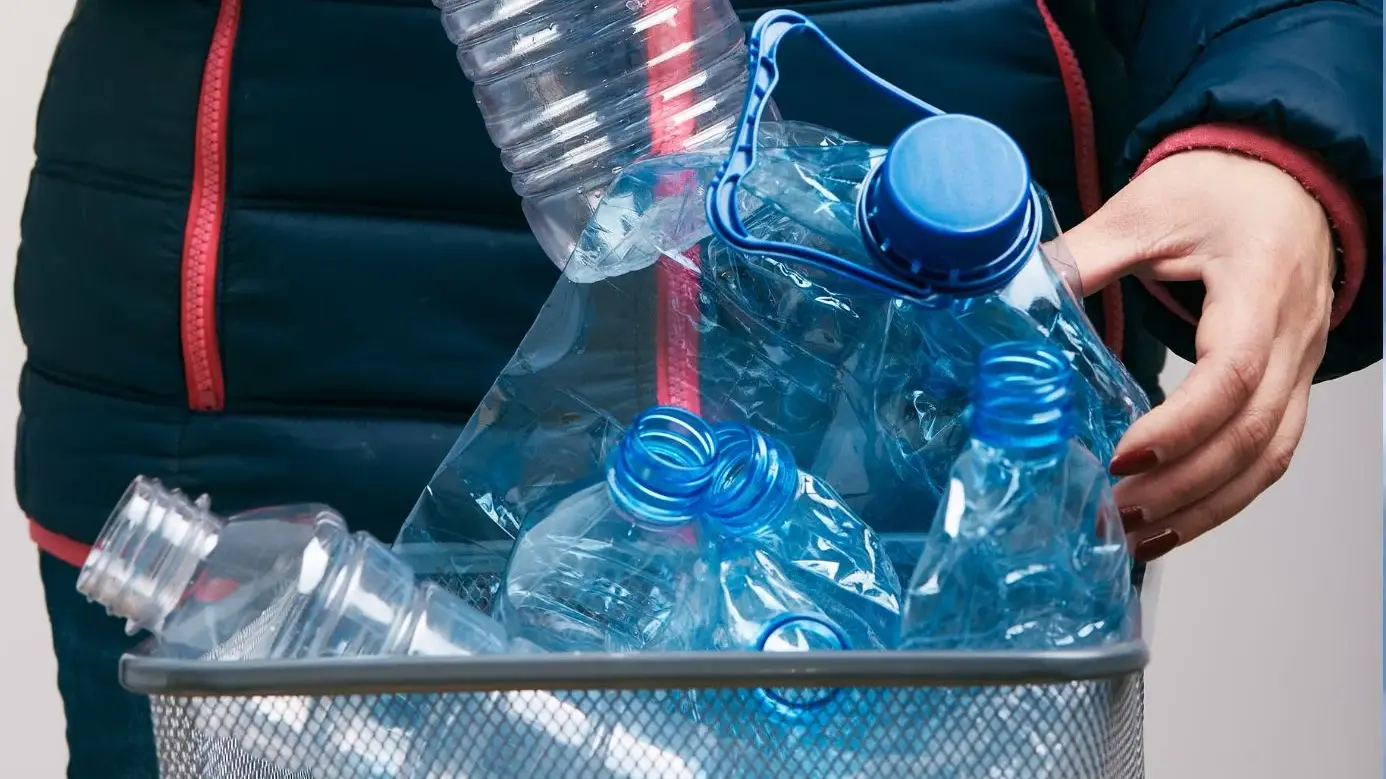 Raccolta della plastica a rischio a Cagliari: impianti saturi