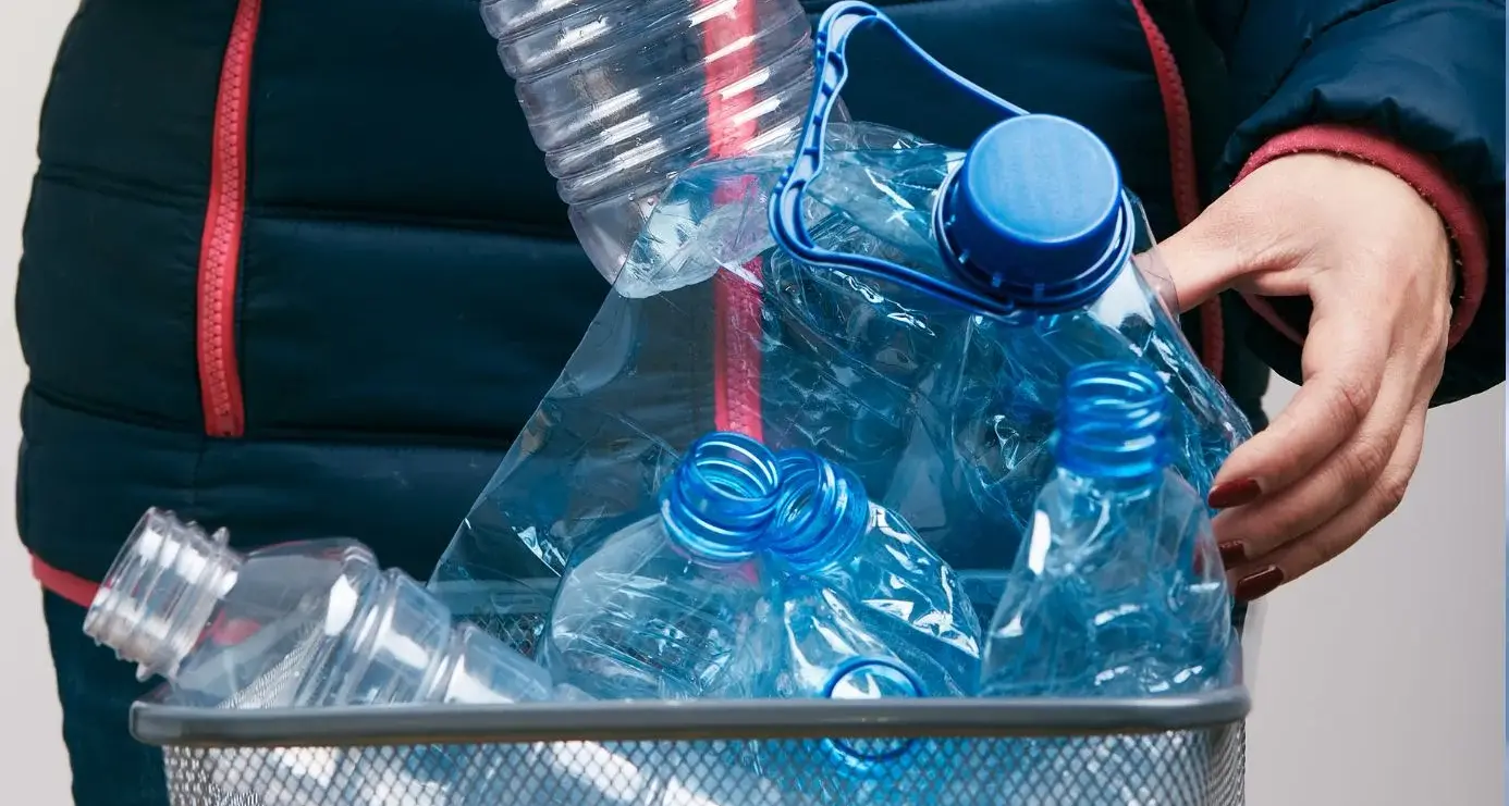 Sassari semplifica la raccolta differenziata: plastica e barattolame insieme