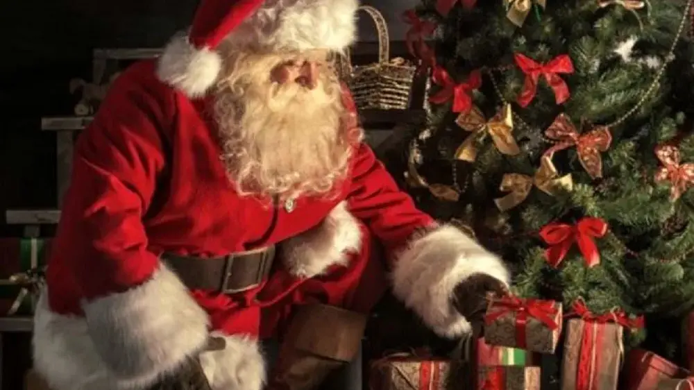 Babbo Natale in Vespa: Cagliari si prepara al tradizionale tour natalizio