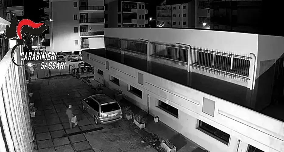 Incendi dolosi e atti persecutori a Sassari: un arresto