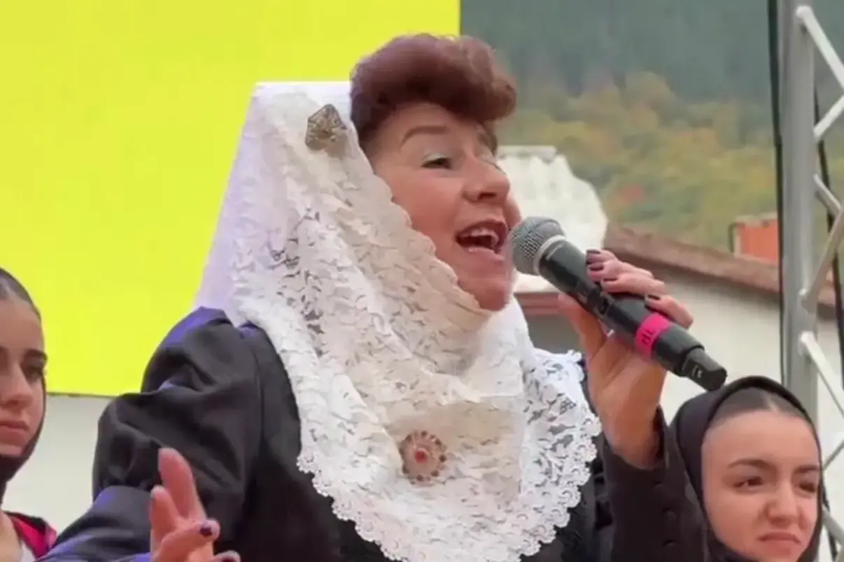 Lodine celebra il Natale con \"Ashusorzos de Nadale\": musica e tradizione sarda in scena