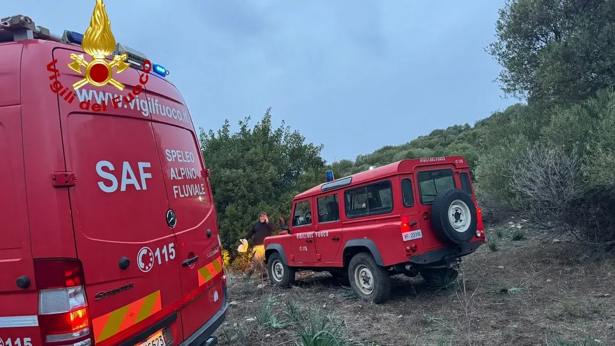 Soccorsa a Oliena donna caduta mentre cercava funghi in campagna