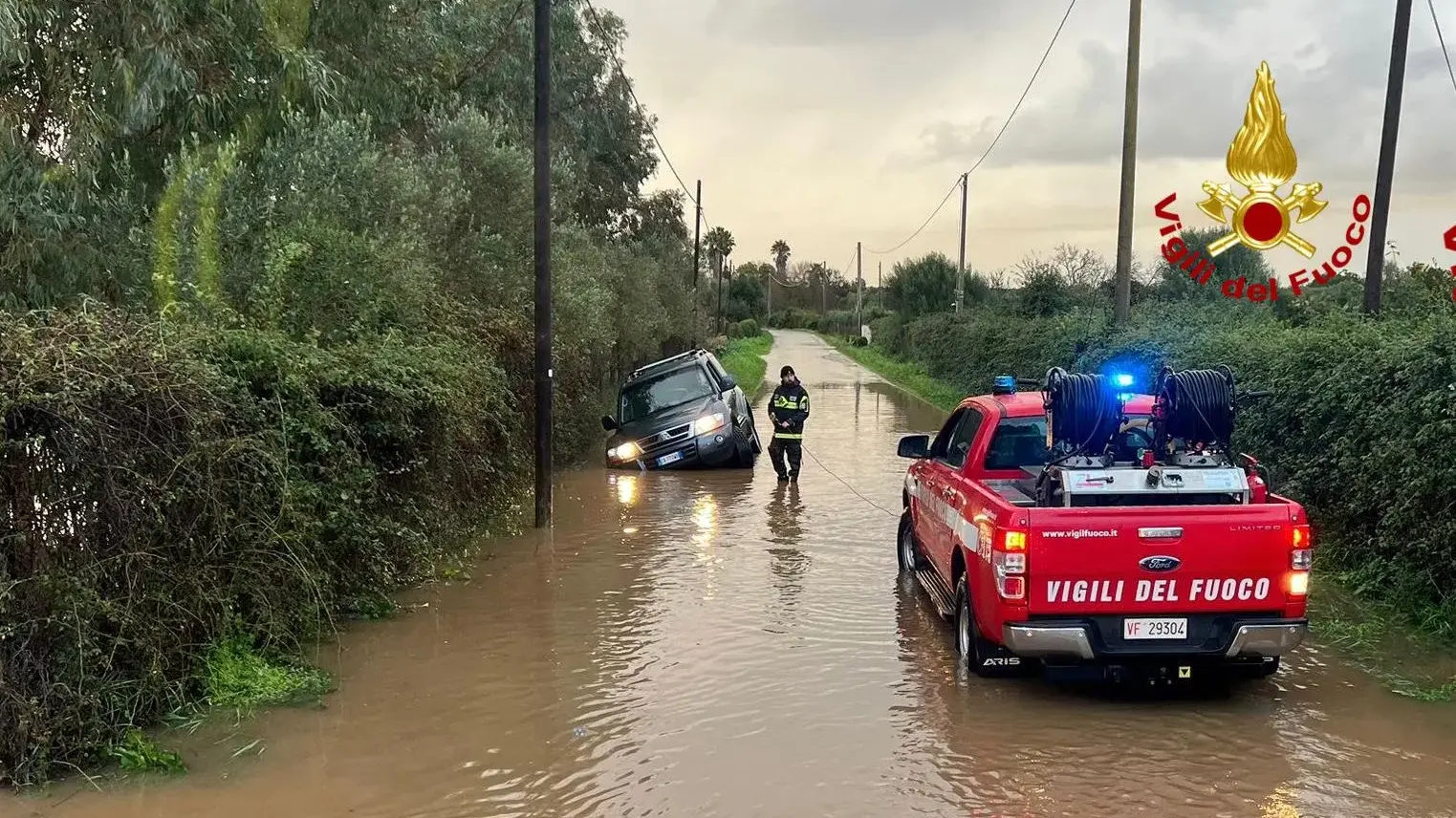 Maltempo ad Alghero nella notte di Natale: decine di interventi per allagamenti
