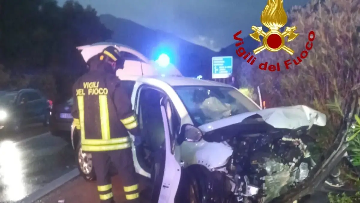 Incidente sulla SS125 a Cardedu: quattro feriti, due in codice rosso